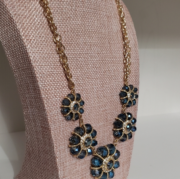 Statement Necklace - Picture 1 of 3
